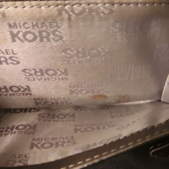 Michael Kors Silver Wallet - Picture 7 of 9